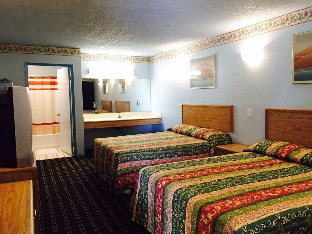 Chester Inn Motel Стантън Екстериор снимка